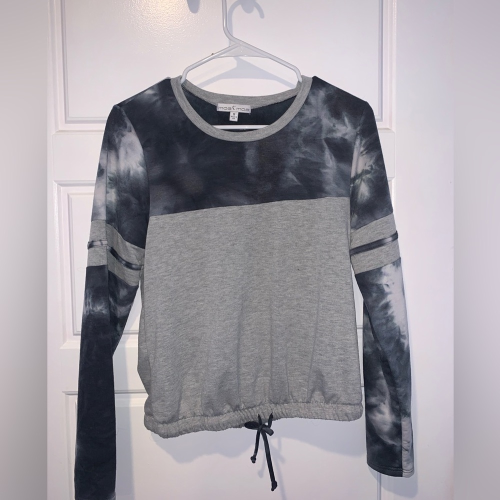 Moa Moa** tie dye cropped long sleeve shirt